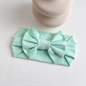 bombazni-trak-za-usesa-s-pentljo-masna-lasni-dodatki-modna-princesa-pastelno-mint